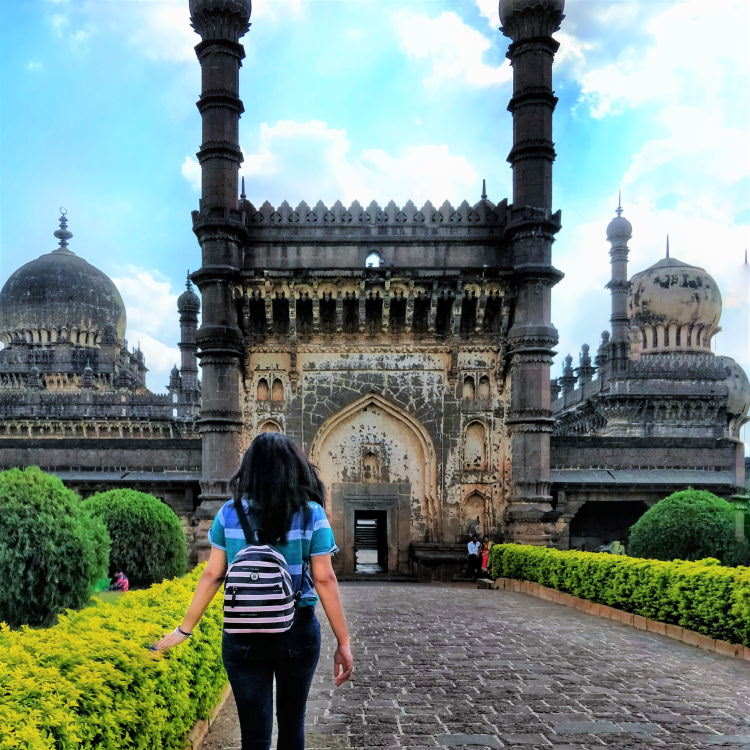 बीजापुर के शीर्ष स्थान - दक्षिण भारत का काला ताज महल Header Image