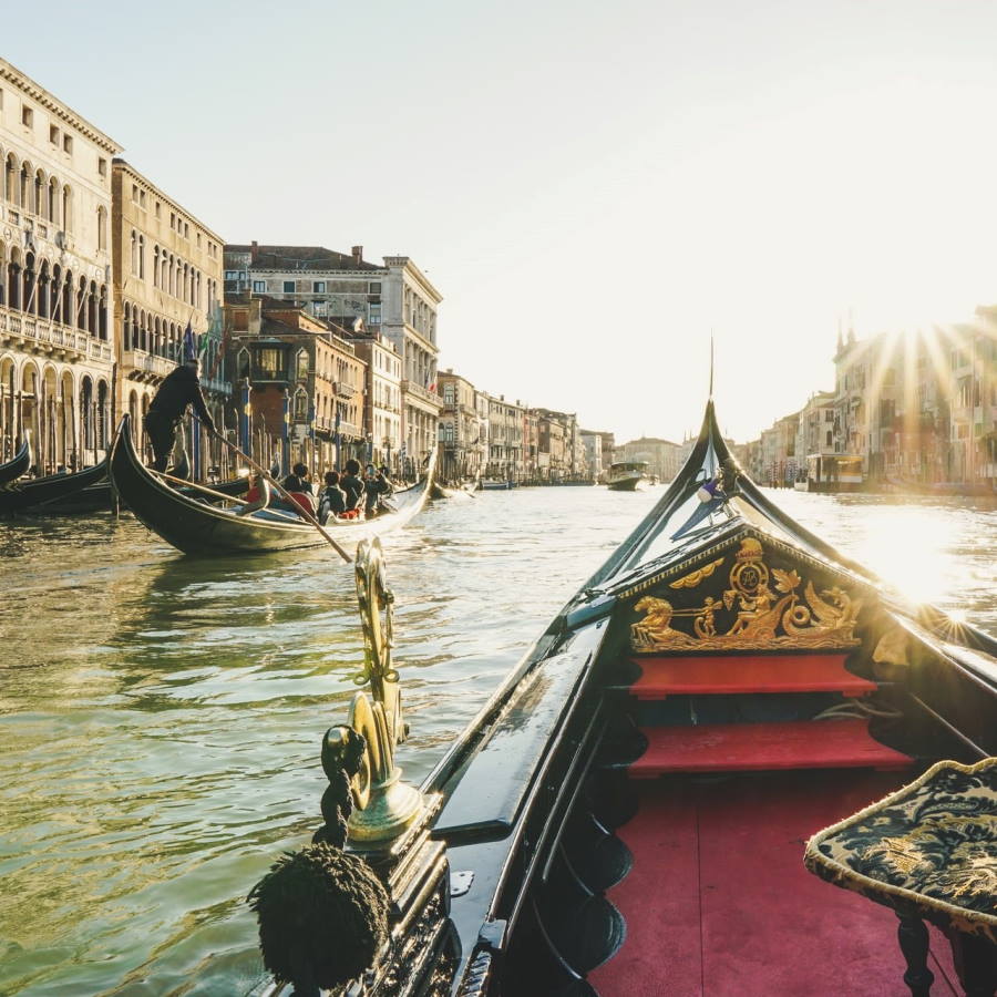 Top Places To See in The Grand Canal Header Image